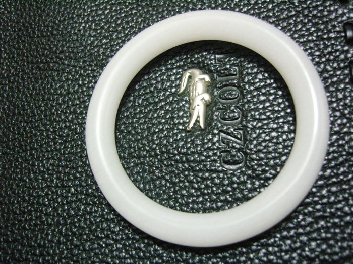 0元拍昆仑山脉白玉手镯_0元拍昆仑山脉白玉手