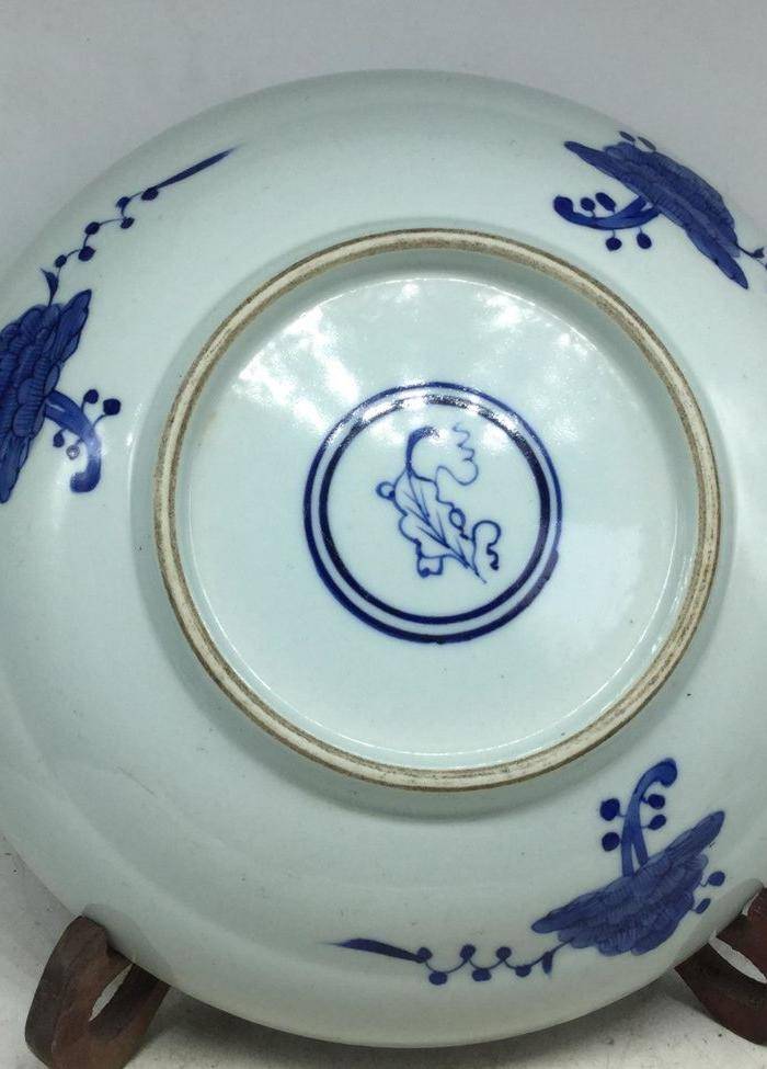清康熙叶子底款青花绘博古纹大盘精美全品!图片