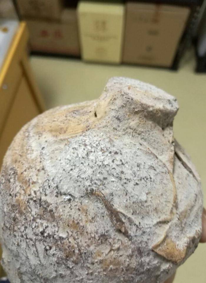【八年洞藏老酒,贵州茅台镇53度纯粮酱香】编号11705图6