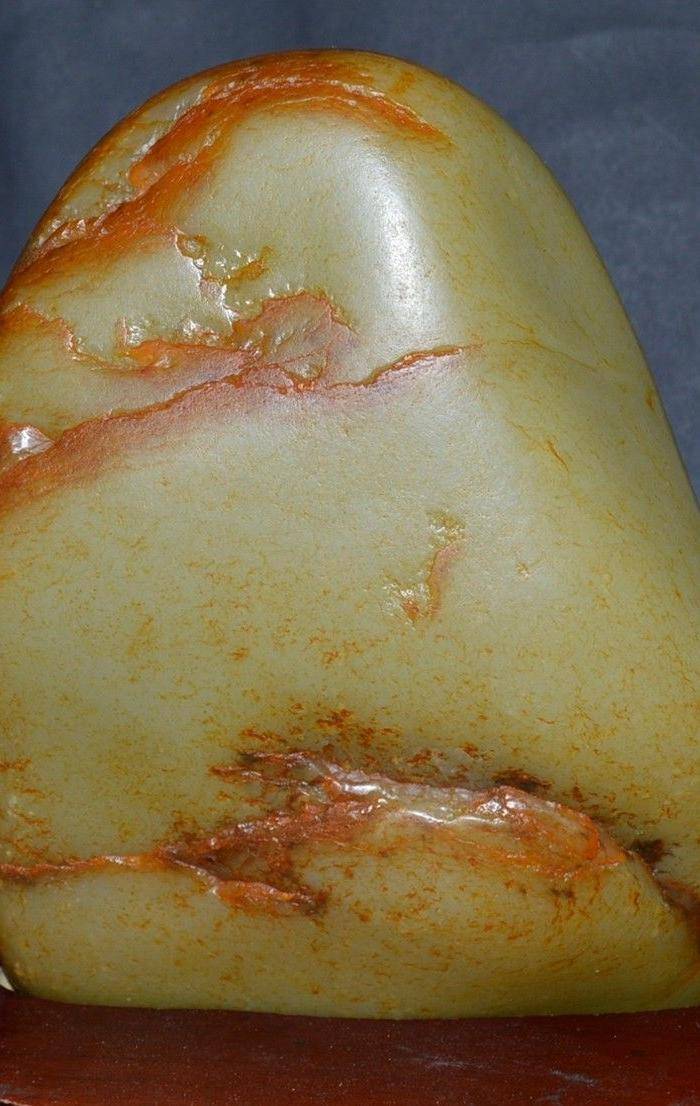 和田玉籽料原石图4