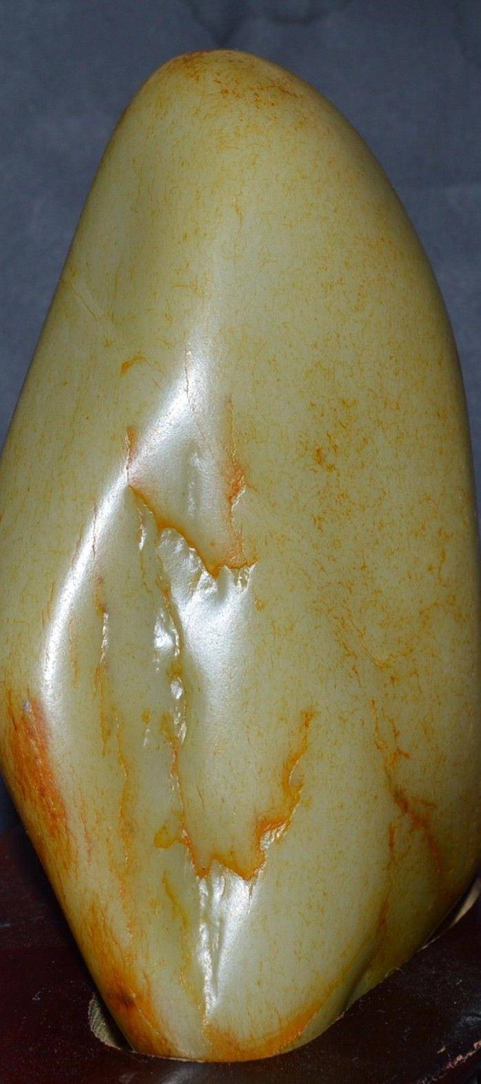 和田玉籽料原石图2
