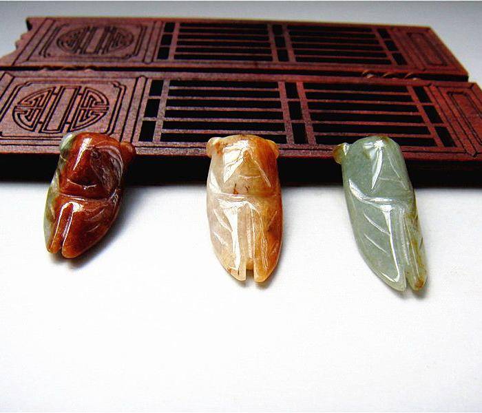 天然翡翠一鸣惊人挂件图2
