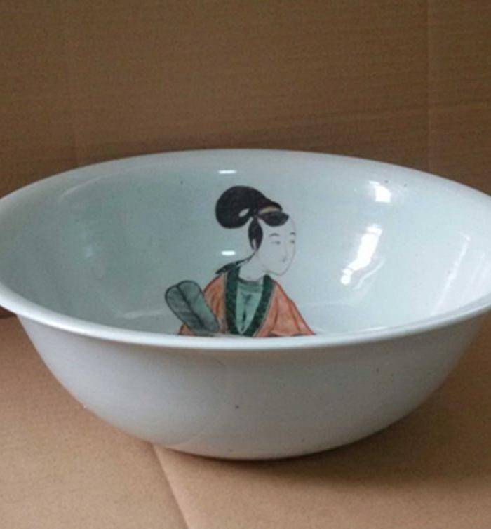 秀色可餐纹五彩大碗图6