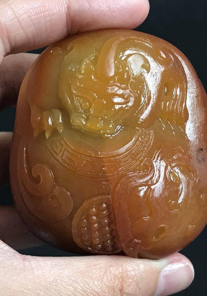 收藏级精品重器 天然和田玉籽料原皮府上有龙图10