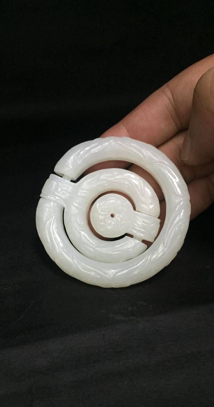 白玉三环佩图4
