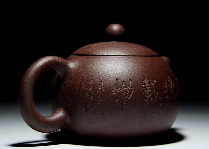于峰老紫泥刻画倒把西施壶图9