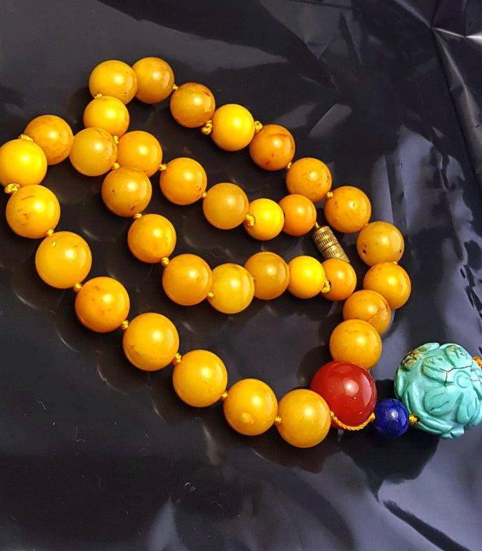 精品 40.98克鸡油黄老蜜蜡项链图4