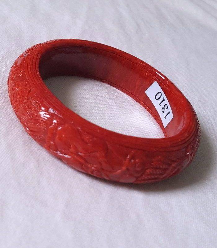 精品 55.58克20mm阿卡珊瑚雕花手镯图2