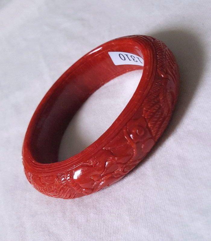 精品 55.58克20mm阿卡珊瑚雕花手镯图3
