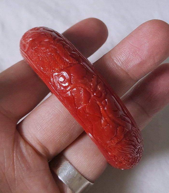 精品 55.58克20mm阿卡珊瑚雕花手镯图4