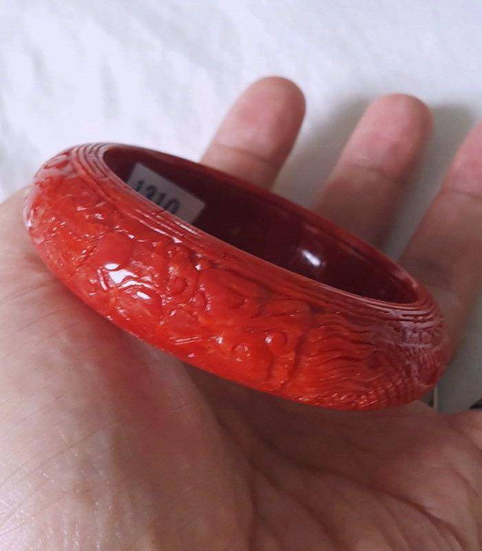 精品 55.58克20mm阿卡珊瑚雕花手镯图7