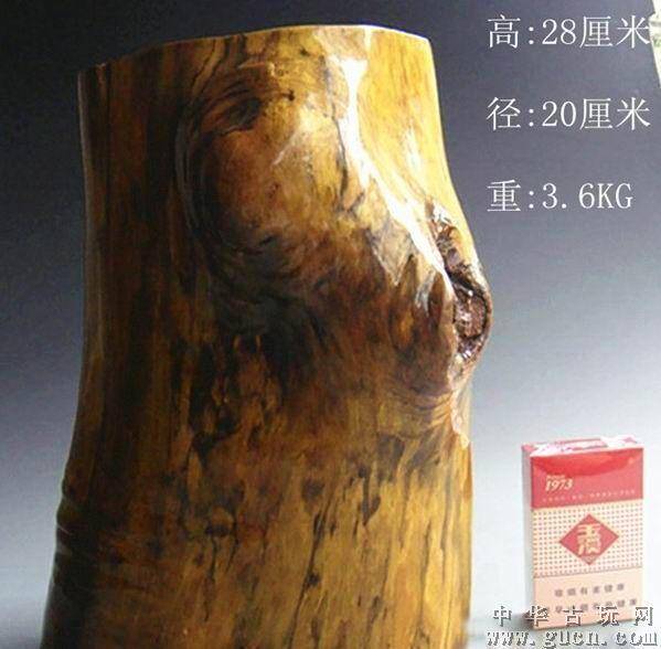 非洲酸枝黄金檀笔筒图4