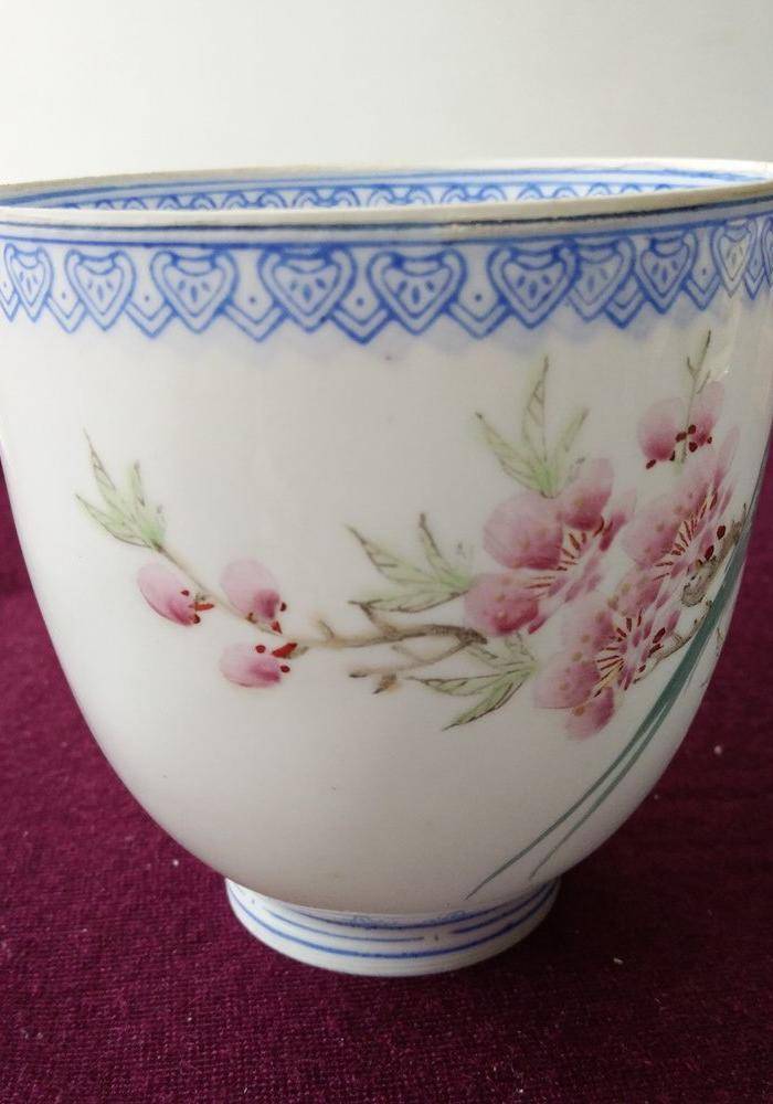 解放初 名家薄胎花鸟杯图5