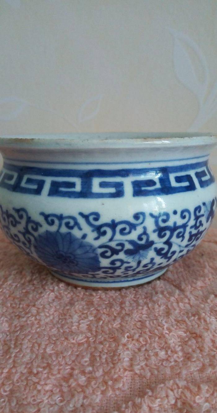 晚清:青花花卉:文房香炉图5