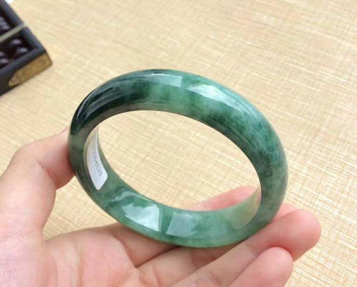 天然A货翡翠水润无裂满绿辣绿手镯54圈 2604图7
