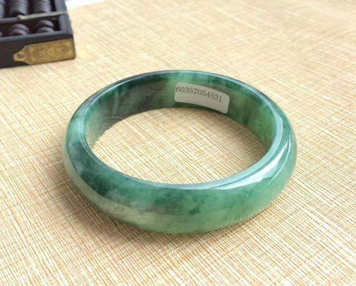 天然A货翡翠水润无裂满绿辣绿手镯54圈 2604图2