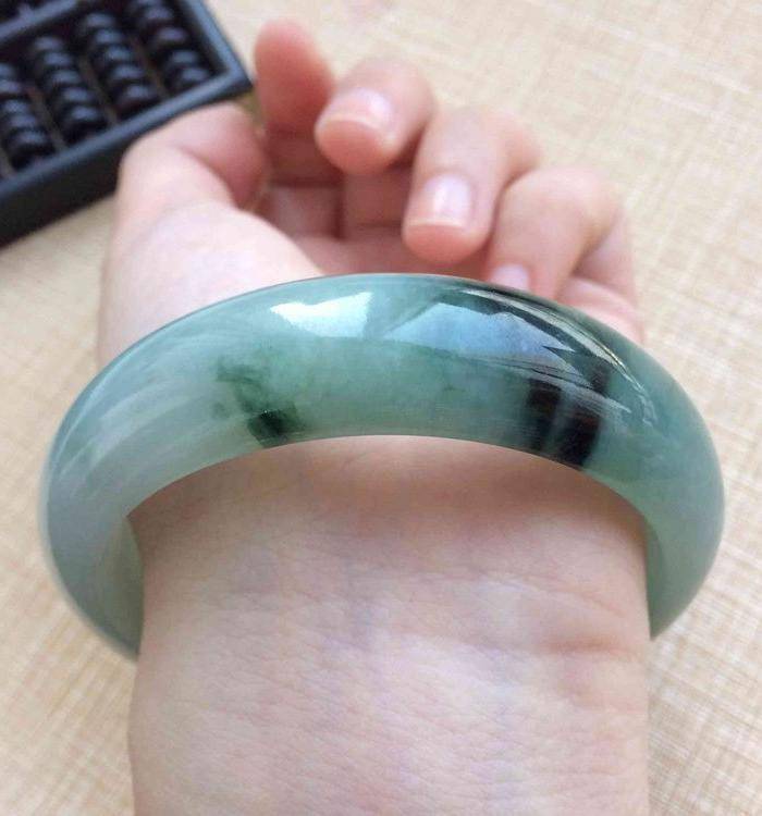 天然A货翡翠满绿飘花手镯56.8圈玉镯子 2516图8