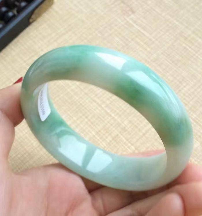 天然A货翡翠无纹裂飘绿手镯58圈 2541图4