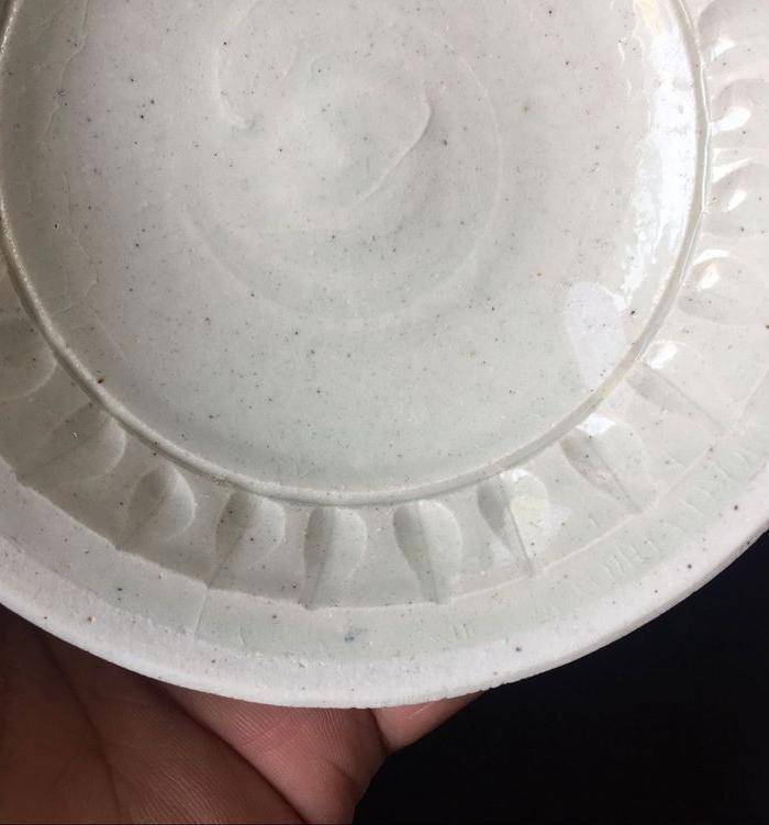 极美品青白釉菊瓣纹洗子图7