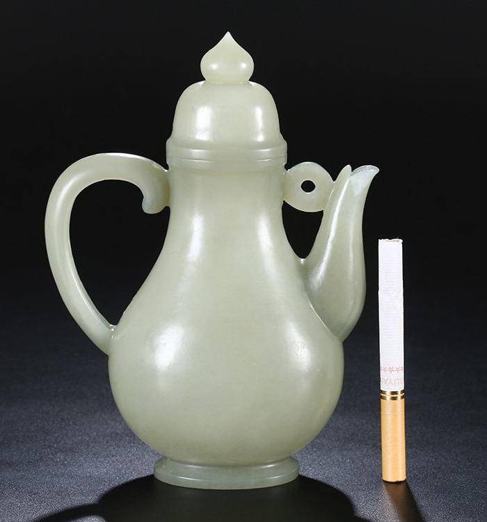 和田玉 青白玉 山料玉壶 黄铭大师作品 一片冰心图6