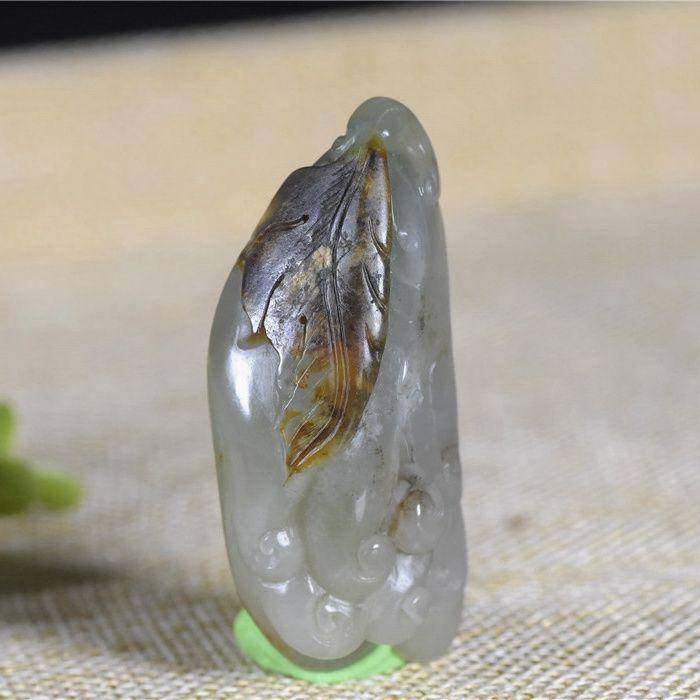 和田玉 籽玉 美皮 细腻 带翠 佛手图4