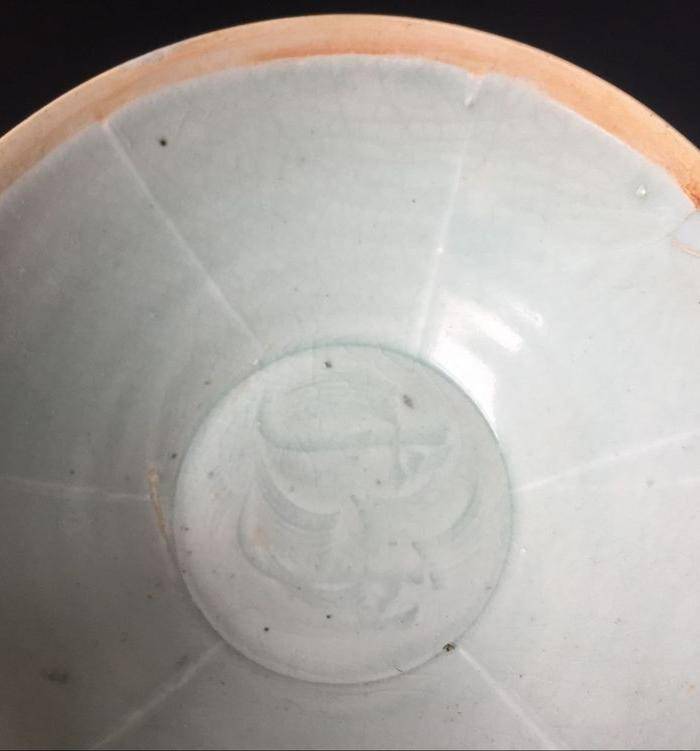 湖田窑六出筋篦纹双鱼大碗图5