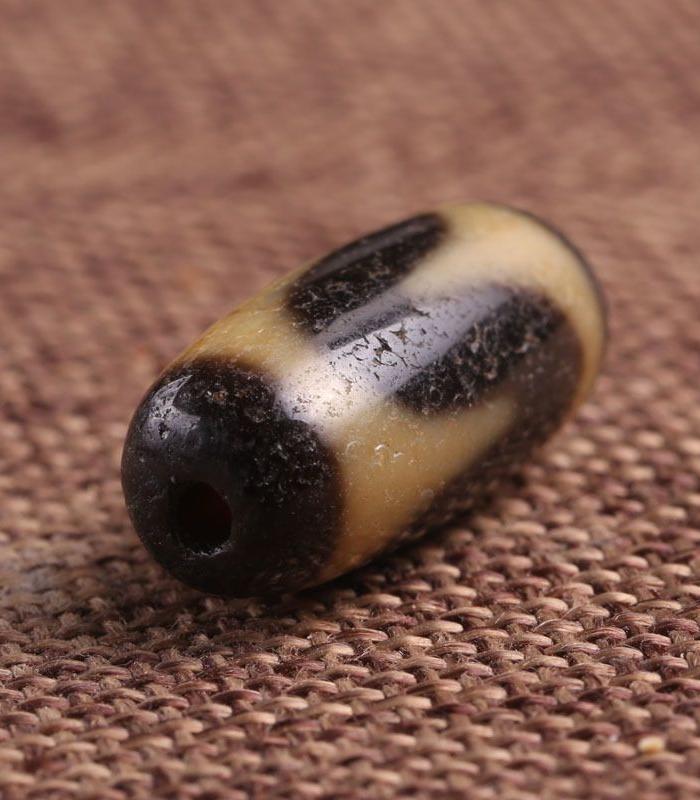 纯天然牙黄虎牙天珠图腾吊坠_在线拍卖_在线