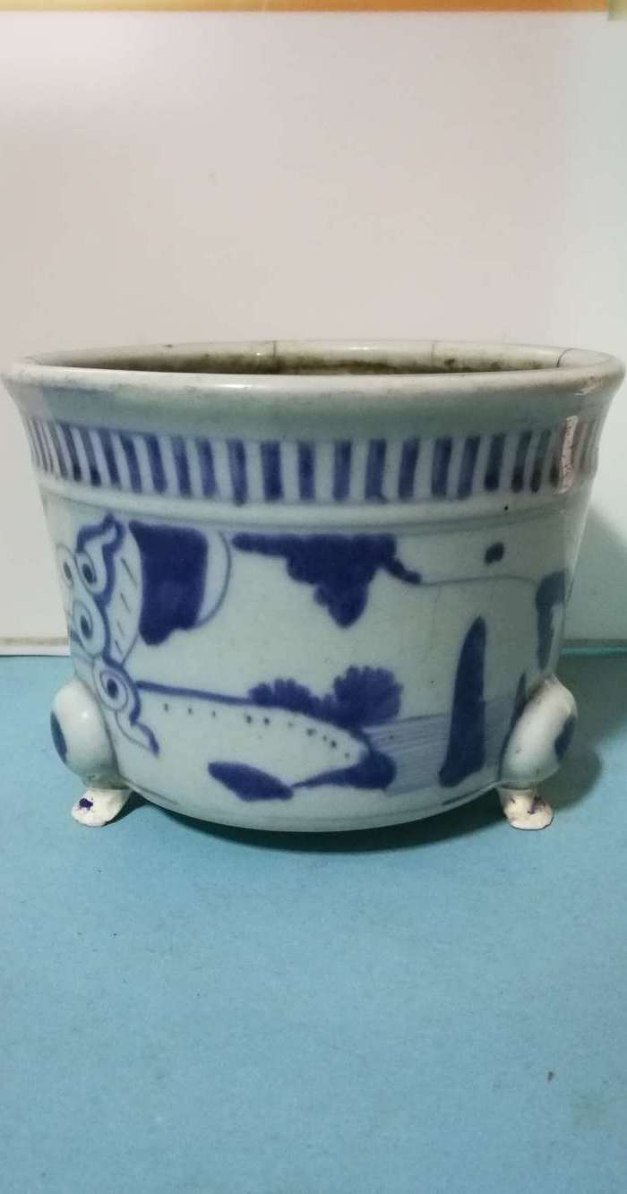 万历青花神仙人物三足炉图3