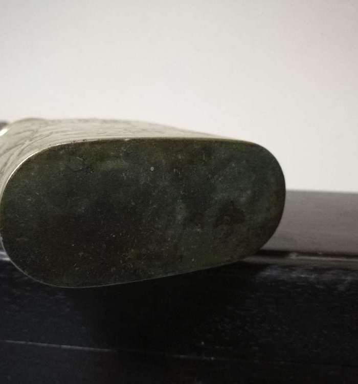 晚清白铜刻花水烟袋图6