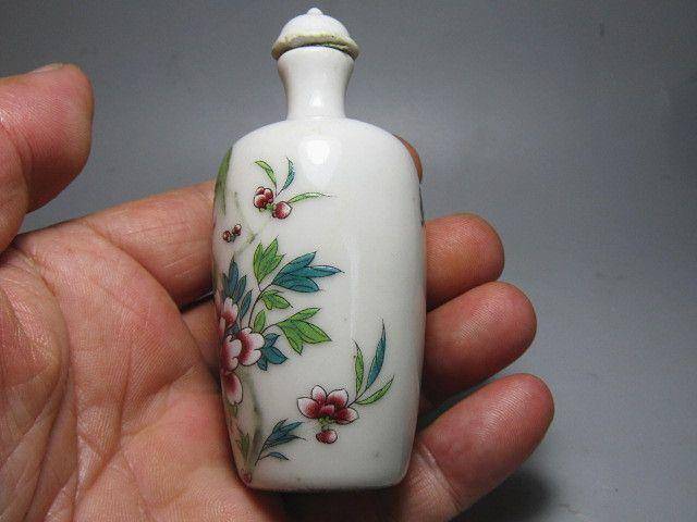手绘 花开富贵 陶瓷鼻烟壶 画工精美图5