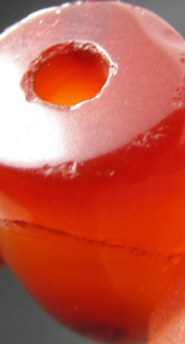 战汉 酒红玛瑙大管珠图7
