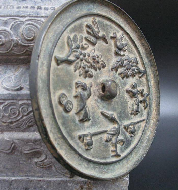 宋代花鸟人物纹铜镜图5