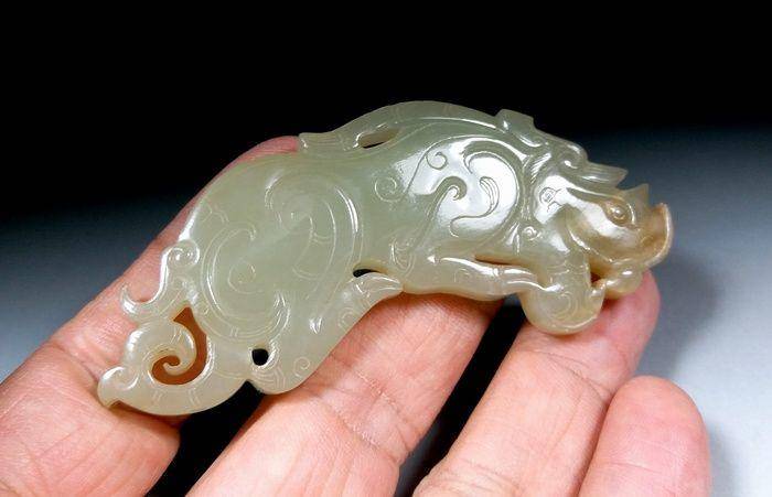 欧美回流:和田青玉琥形佩 图4