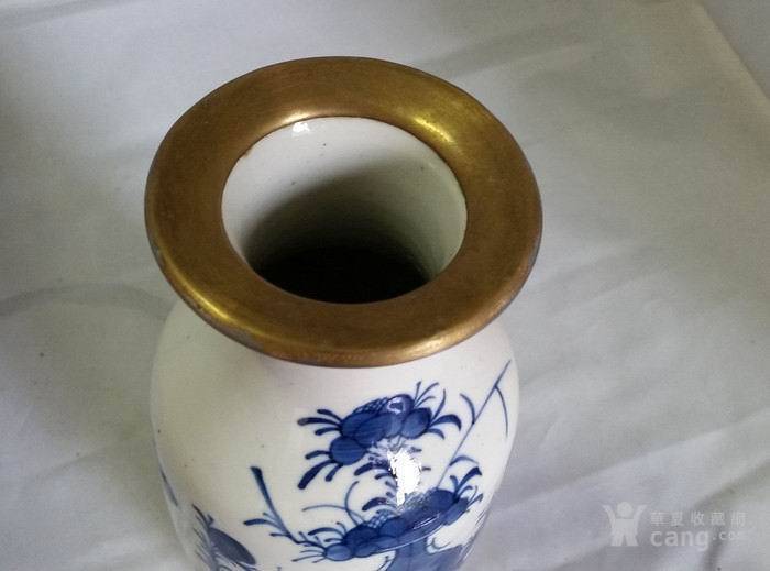 同治青花博古图观音瓶图4