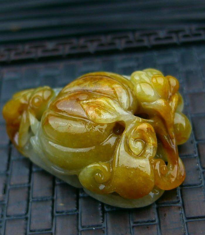 冰润双彩精雕花开富贵吊坠图7