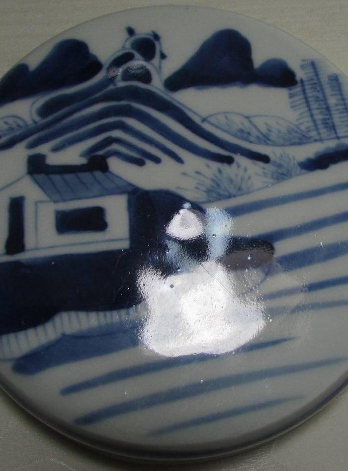 乾隆青花通景山水大罐图9