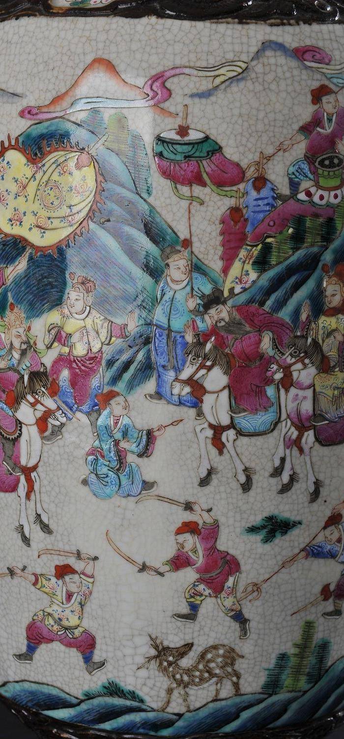 欧美回流 清 极美粉彩刀马人大瓶图5