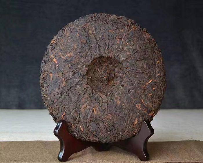 收藏品 2009年八年臻品云南普洱熟茶357克七子饼纯正勐海味茶叶一饼图3