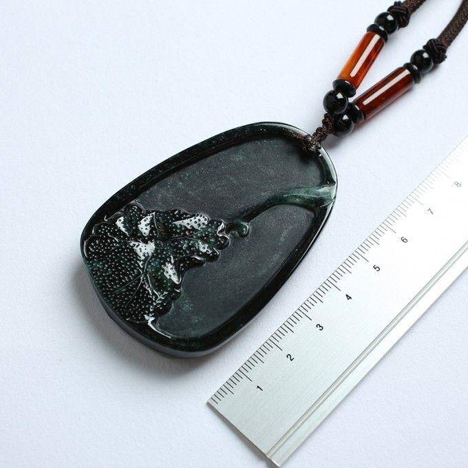 钟馗捉鬼墨翠玉牌 20JS13图2