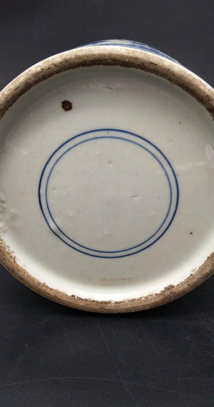 青花橄榄瓶图8