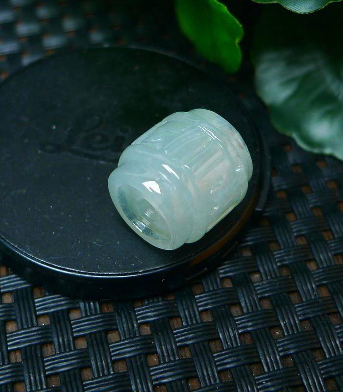 冰种满绿节节高吊坠图2