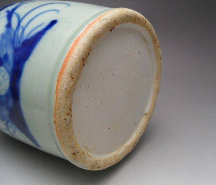 37.清代 豆青釉花卉牡丹大瓶图9