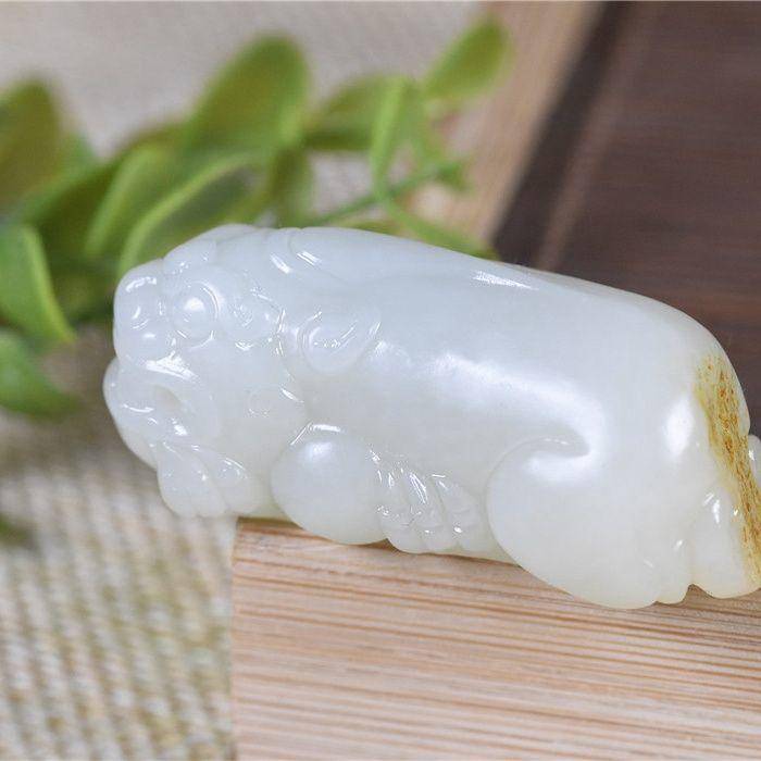 和田玉 籽玉 洒金皮 招财貔貅 守护纳福图2