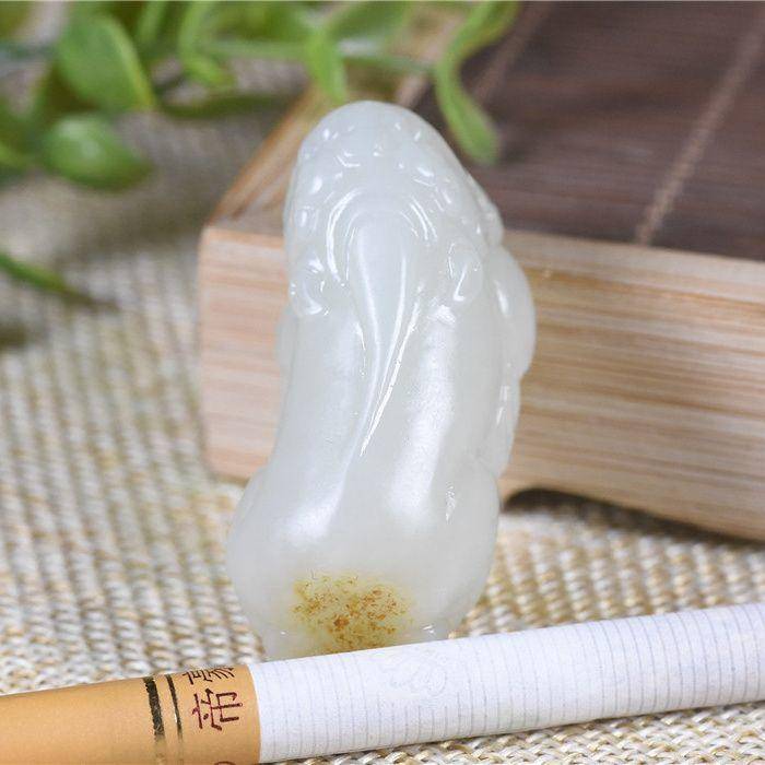和田玉 籽玉 洒金皮 招财貔貅 守护纳福图8