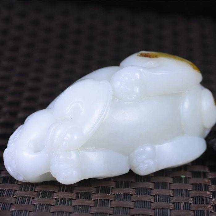 和田玉 洒金皮 招财貔貅 霸气 大手把件 重量级图6