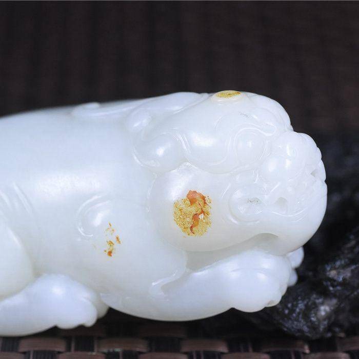 和田玉 洒金皮 招财貔貅 霸气 大手把件 重量级图9