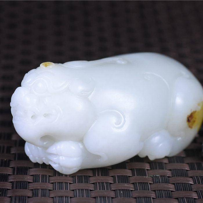 和田玉 洒金皮 招财貔貅 霸气 大手把件 重量级图10