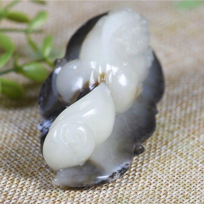 和田玉 招财貔貅 大业有成 小手把件图4