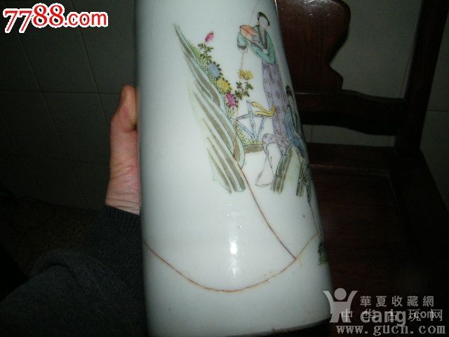 赛宝楼明清~~民国精品瓷器,春季专拍 > 民国早期细路粉彩人物帽筒一