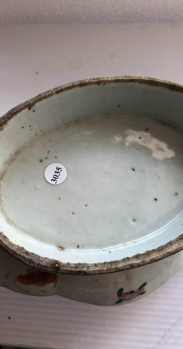 晚清粉彩人物海棠盘图5